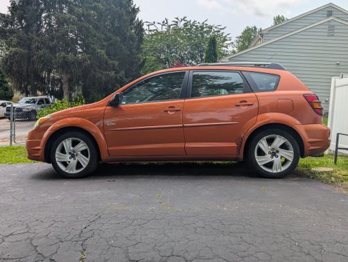 2004 Pontiac Vibe Base
