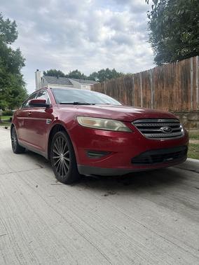 2011 Ford Taurus SEL