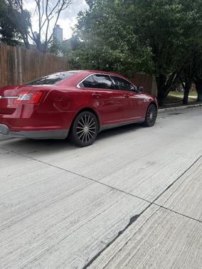2011 Ford Taurus SEL