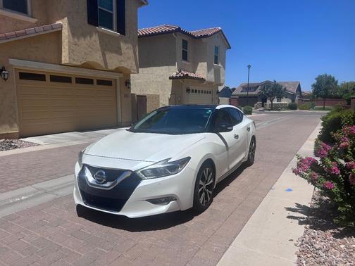 White 2016 Nissan Maxima 3.5 SL