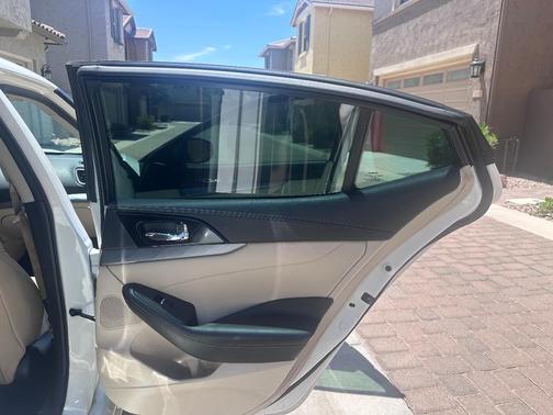 White 2016 Nissan Maxima 3.5 SL