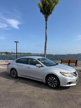 Silver 2017 Nissan Altima 2.5 SV