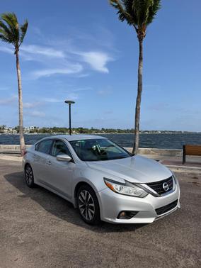 Silver 2017 Nissan Altima 2.5 SV