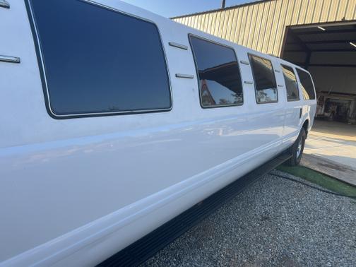 2005 Ford Excursion XLS