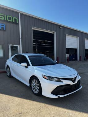 2020 Toyota Camry LE