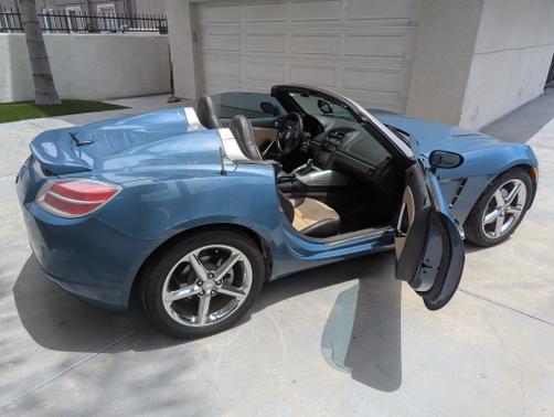 2007 Saturn Sky Red Line