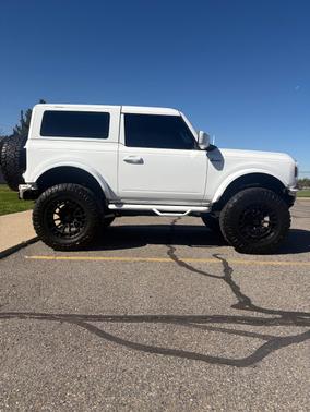 White 2022 Ford Bronco Base