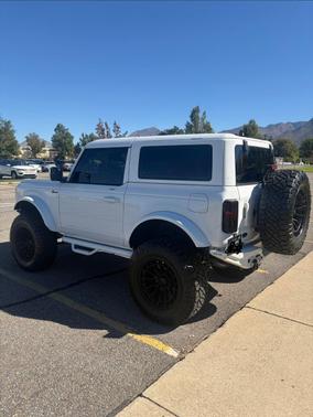 White 2022 Ford Bronco Base