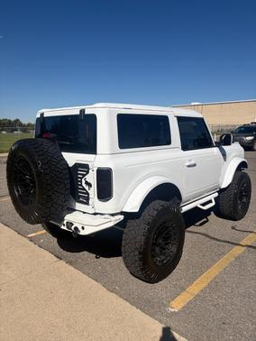 White 2022 Ford Bronco Base