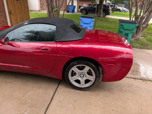 Red 2002 Chevrolet Corvette Base