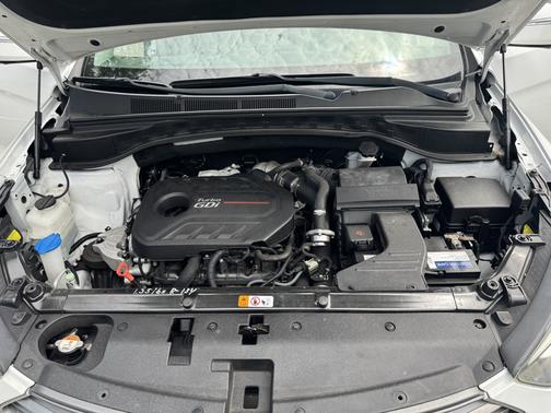 White 2018 Hyundai Santa Fe Sport 2.0L Turbo Ultimate