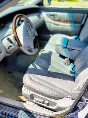 Blue 2003 Toyota Avalon XLS