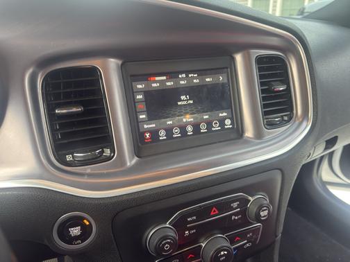 White 2020 Dodge Charger SXT