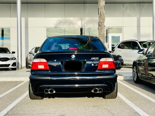 2003 BMW M5 Base