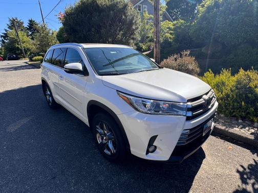 2017 Toyota Highlander Limited Platinum