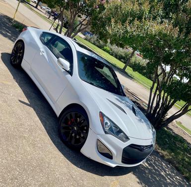 White 2014 Hyundai Genesis Coupe 2.0T Premium