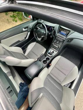White 2014 Hyundai Genesis Coupe 2.0T Premium