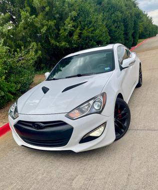 White 2014 Hyundai Genesis Coupe 2.0T Premium