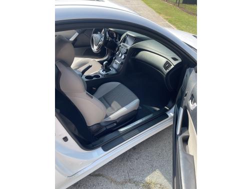 2014 Hyundai Genesis Coupe 2.0T Premium