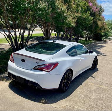 White 2014 Hyundai Genesis Coupe 2.0T Premium