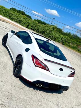 White 2014 Hyundai Genesis Coupe 2.0T Premium