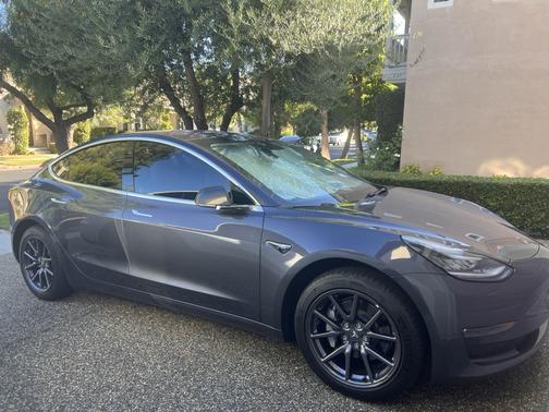 2018 Tesla Model 3 Mid Range