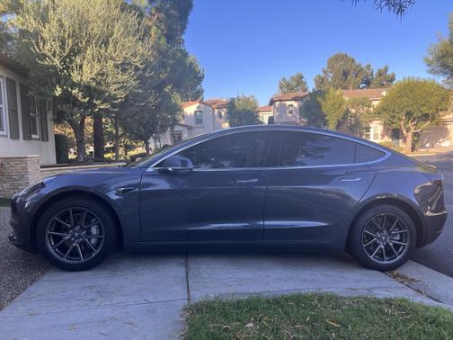 2018 Tesla Model 3 Mid Range