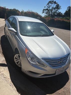 2013 Hyundai SONATA GLS