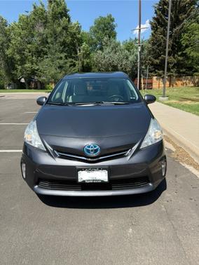 2013 Toyota Prius v Two