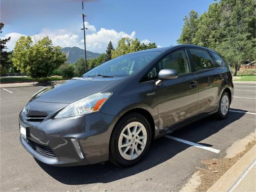2013 Toyota Prius v Two