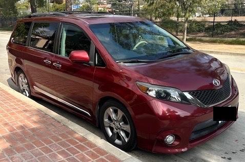 2013 Toyota Sienna SE