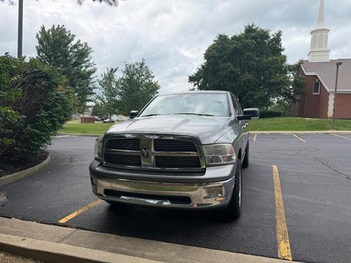 Gray 2009 Dodge Ram 1500 SLT