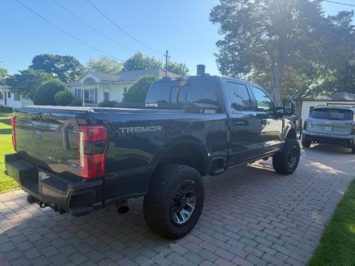 Blue 2024 Ford F-250 Lariat