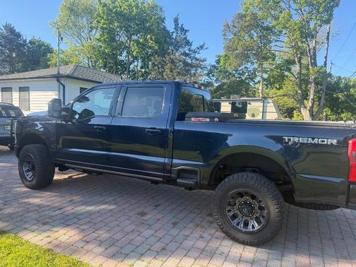 Blue 2024 Ford F-250 Lariat