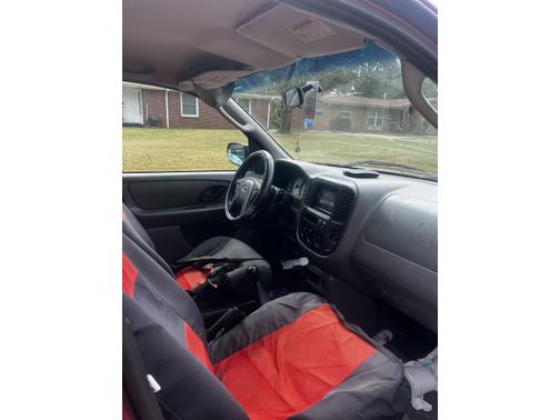 2003 Ford Escape XLS
