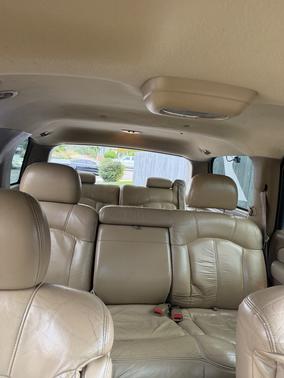 Gold 2000 Chevrolet Tahoe Base
