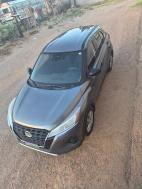 Gray 2021 Nissan Kicks S