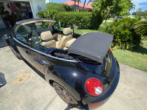 2010 Volkswagen New Beetle 2.5L