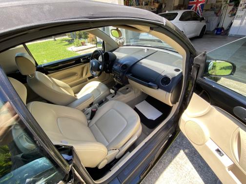 2010 Volkswagen New Beetle 2.5L