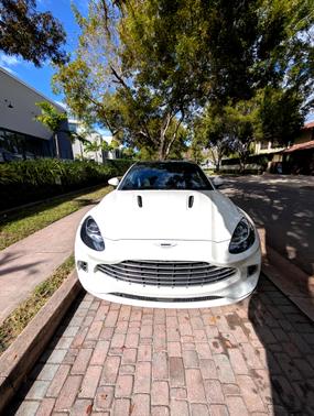2024 Aston Martin DBX Base