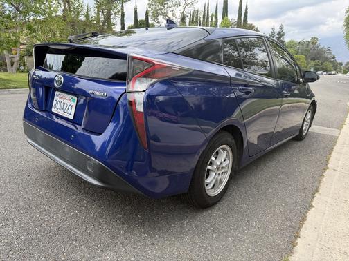 Blue 2018 Toyota Prius Four Touring