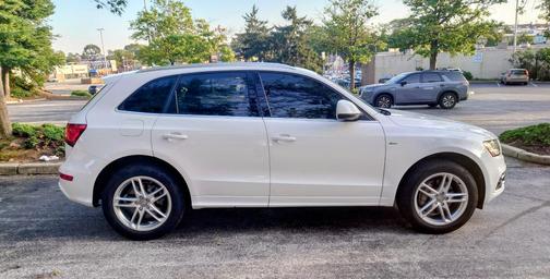White 2013 Audi Q5 3.0T Premium Plus