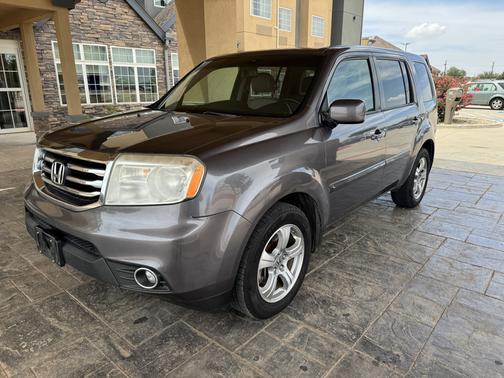 Gray 2014 Honda Pilot EX-L
