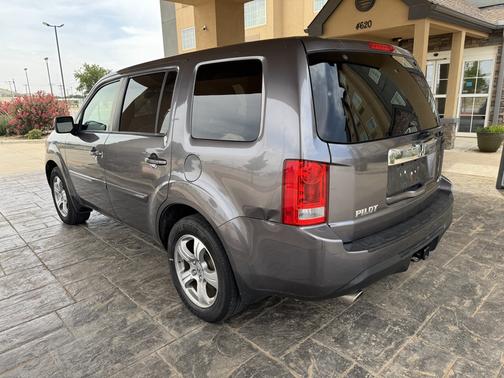 Gray 2014 Honda Pilot EX-L