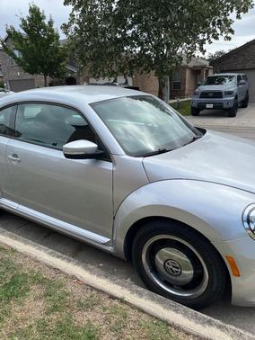 Silver 2012 Volkswagen Beetle 2.5L