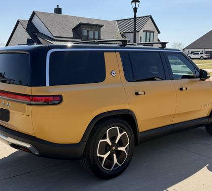 2023 Rivian R1S Adventure Quad-Motor Large Package