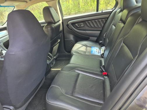 Gray 2012 Ford Taurus SEL