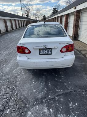 2004 Toyota Corolla LE