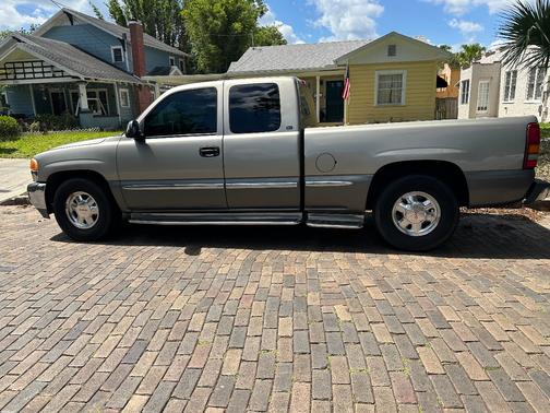 Beige 1999 GMC Sierra 1500 SLE