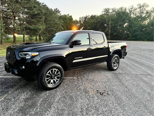 2022 Toyota Tacoma TRD Sport
